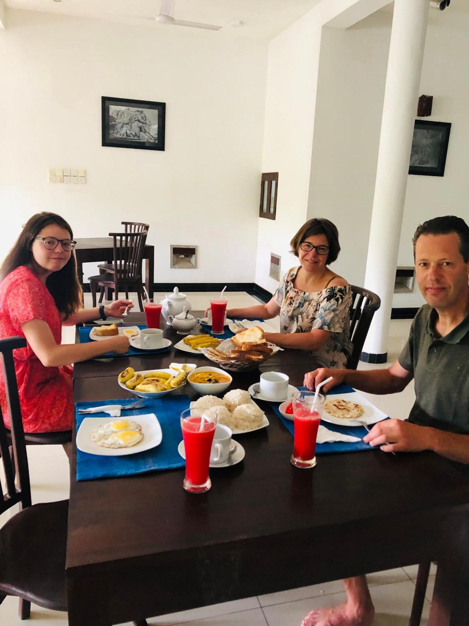Tinara River Inn, Weligama Dış mekan fotoğraf