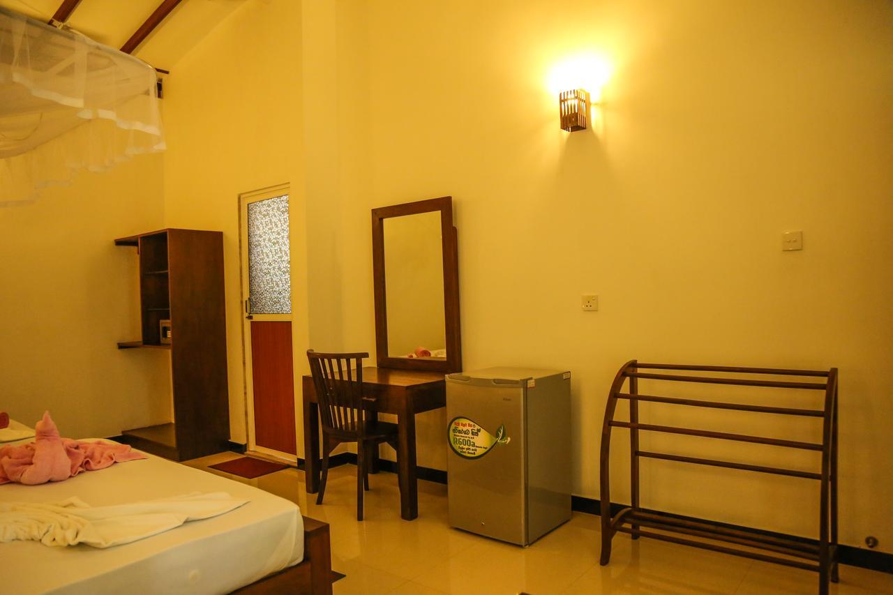 Tinara River Inn, Weligama Dış mekan fotoğraf
